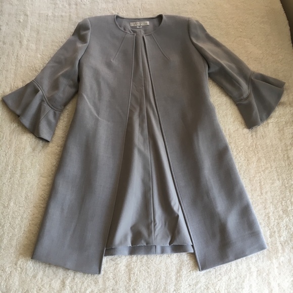 LAST CALL ⏳ Tahari Bell-Sleeve Ponte Dress Set - Picture 4 of 8